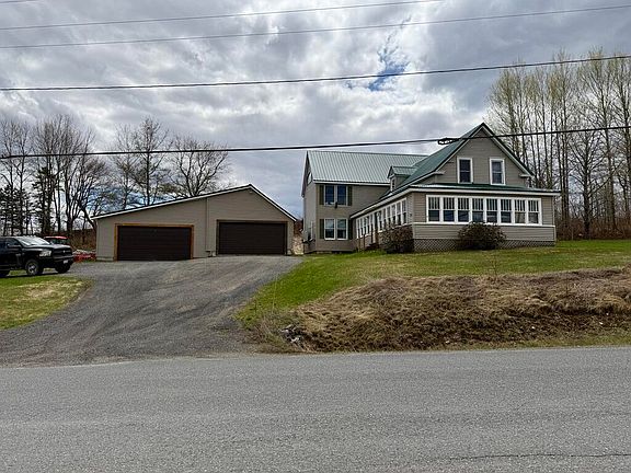 3rd image of 581 Robinson Road