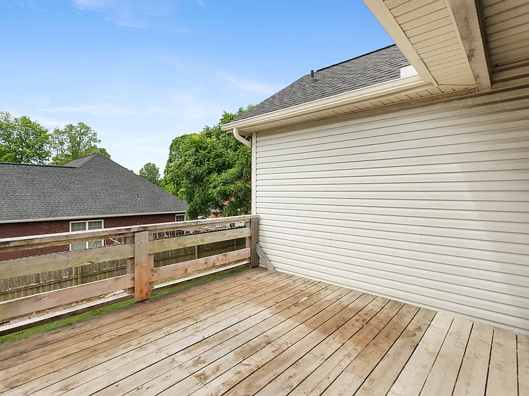 8001 Anna Ct — Photo 39