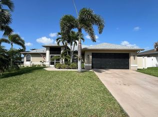940 SE 20th Ct, Cape Coral, FL 33990