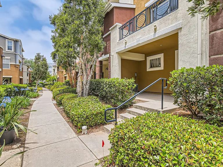 8753 Esplanade Park Ln — Photo 5