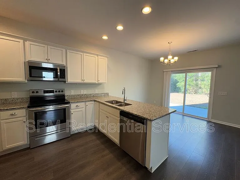 9393 Cassadine Ct NE — Photo 12