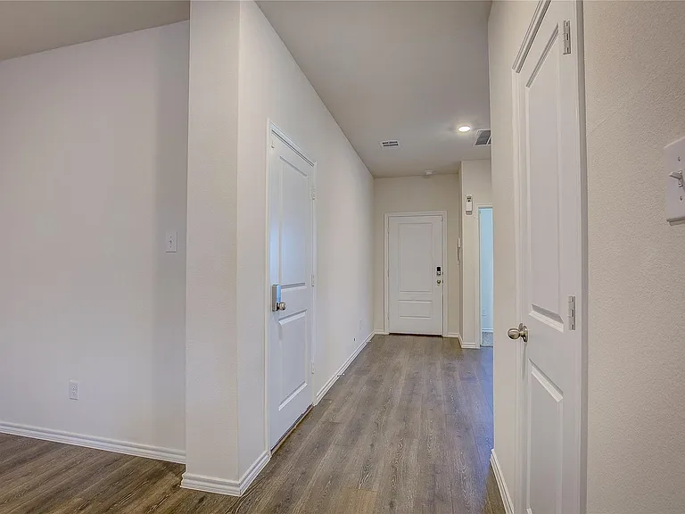 2912 Wooten Trl — Photo 4