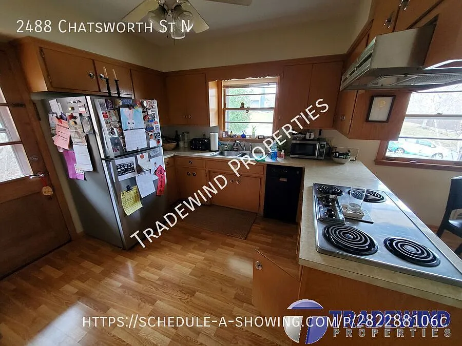 Great 3 bed 2 bath Home — Photo 2