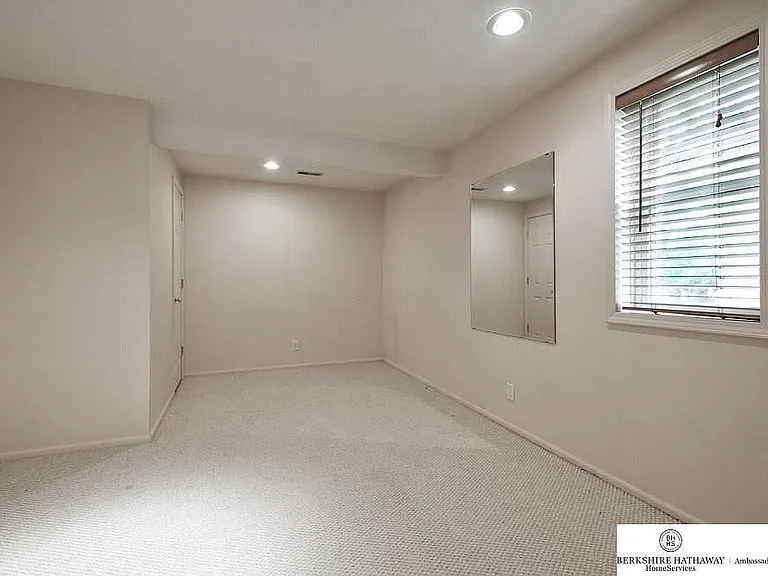 13442 Sherwood Ave — Photo 44