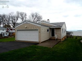 1322 Epworth Ln, Lakeside Marblehead, OH 43440