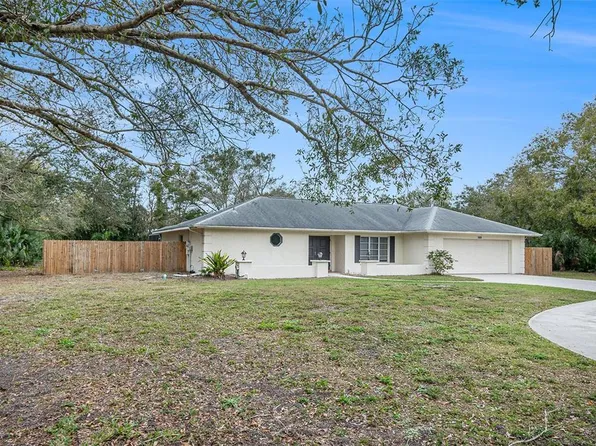 1323 Guardian Dr, Venice, FL 34292