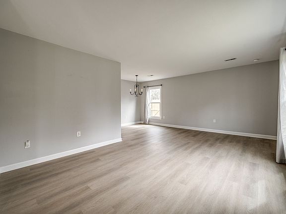 5th image of 7324 Killingdeer Ln