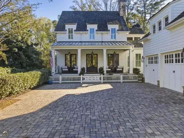 82 Wood Pl, Roswell, GA 30075