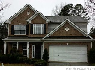 9815 Jeanette Cir, Charlotte, NC 28213