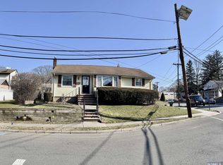 105 S Demarest Ave, Bergenfield, NJ