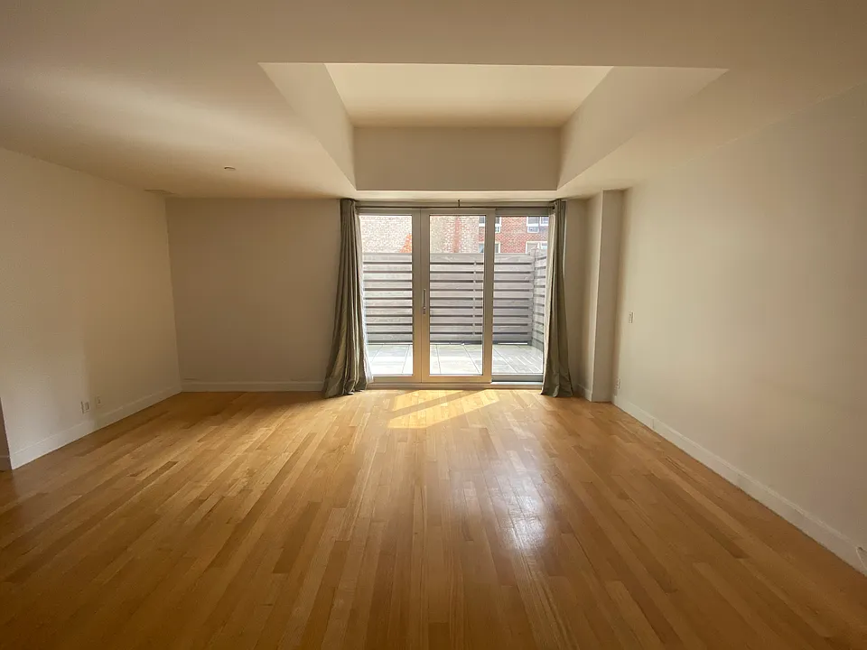 14 W 14th St #2D