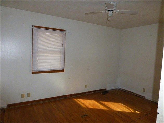 2nd image of 4630 Camden Ave