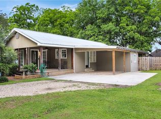 29030 S Range Rd, Livingston, LA 70754