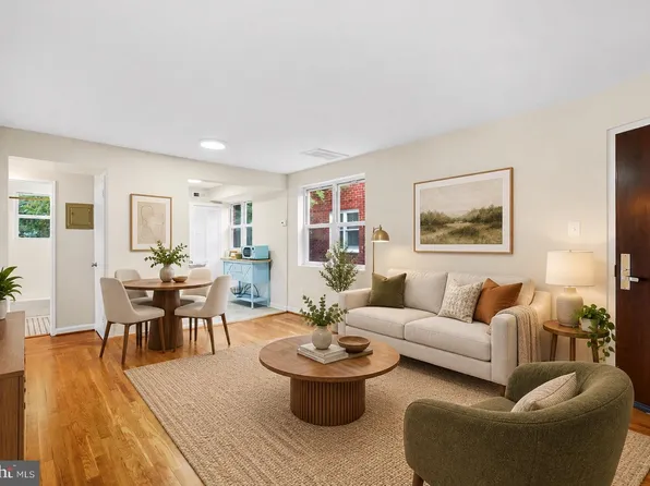 626 Independence Ave SE APT 304, Washington, DC 20003