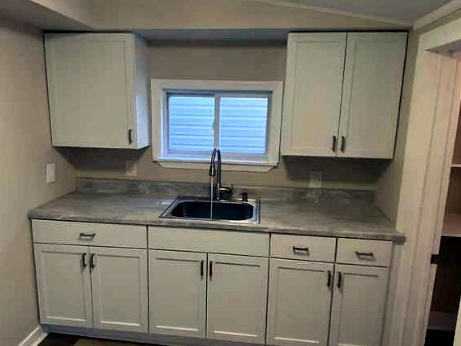 2 bed, 858 sqft, $1,500 — Photo 4