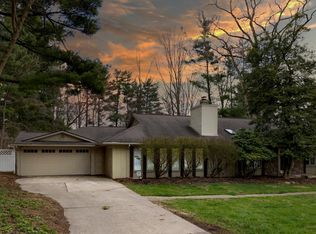22200 Carleton Ave, Southfield, MI 48033