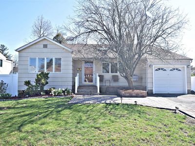 6 Gary Road, Syosset, NY, 11791