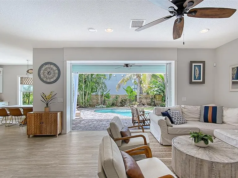 1738 Siesta Dr — Photo 7