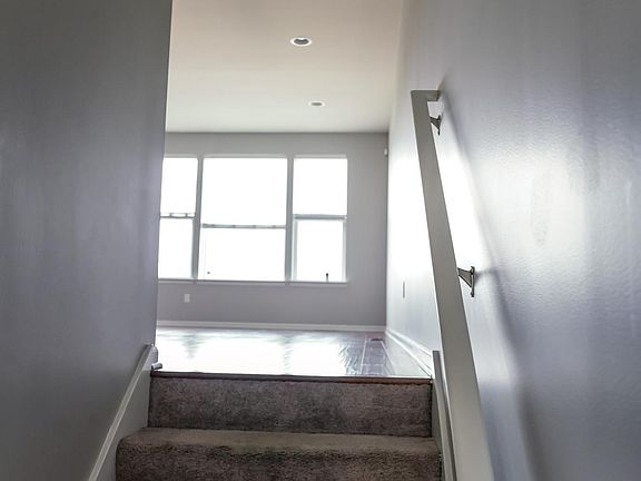 4th image of 4564 Bradley Cir Unit 27