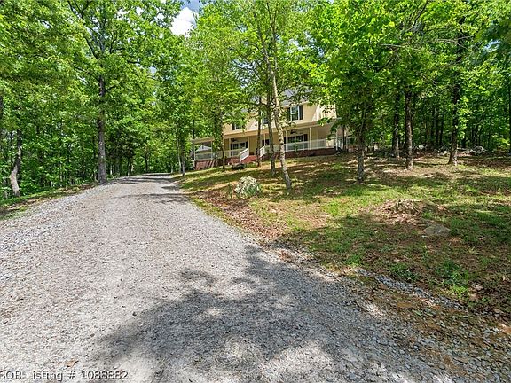 2nd image of 1136 Stonebridge Dr