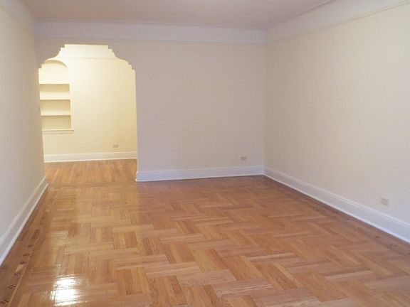 4th image of 4542 41st St APT 1F