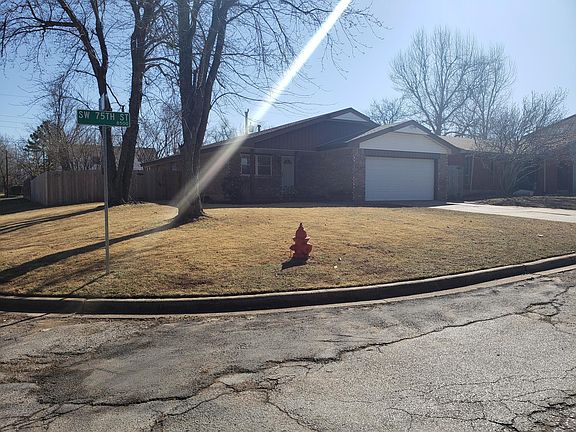 Oversized corner lot with huge yard!