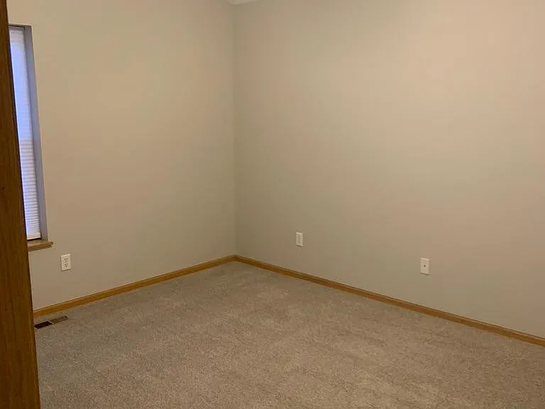 1267 SE Village View Ln — Photo 6