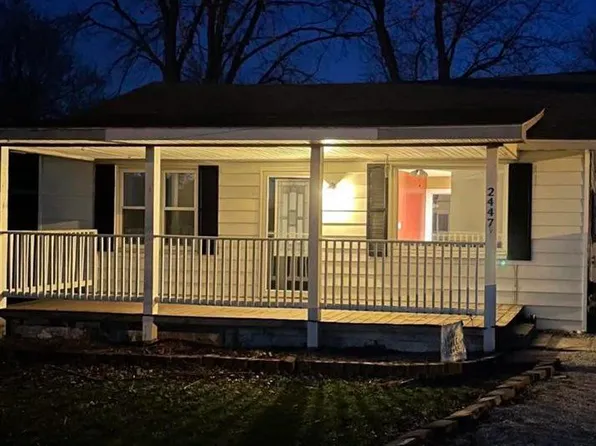 2447 N Stop 18 St, Terre Haute, IN 47803