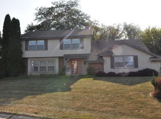 4357 Skylark Ct, Greendale, WI 53129