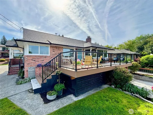 3228 57th Avenue SW, Seattle, WA 98116