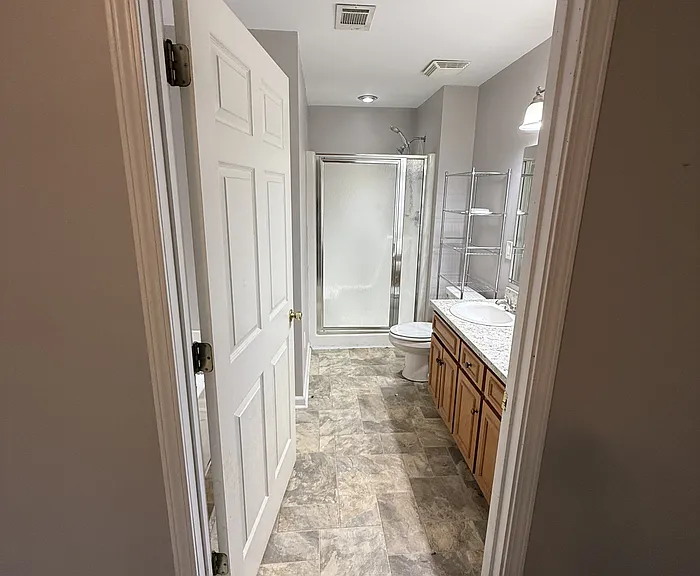 3806 Holland Ct — Photo 4