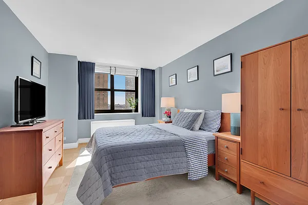 Sold by Cooper & Cooper Real Estate | media 3