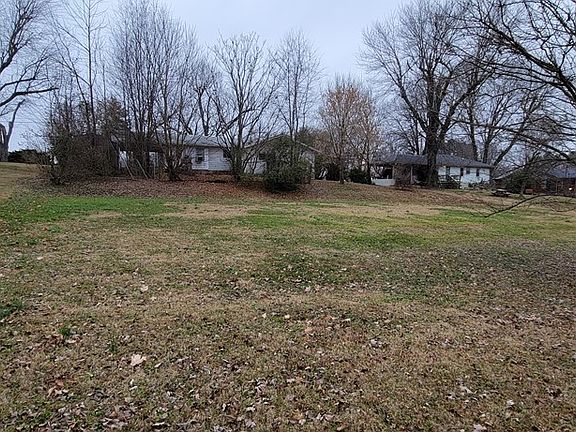 5th image of 2216 Brent Dr
