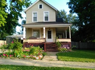 823 Front St, Aurora, IL 60505