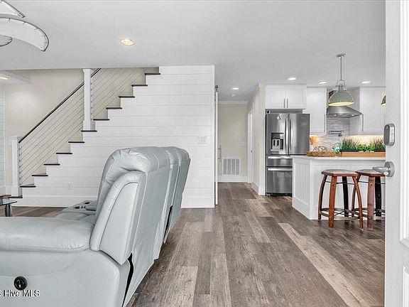 4th image of 129 N Middleton Avenue
