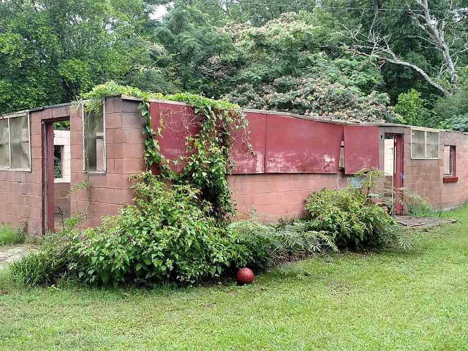 2nd image of 170 Williams Rd