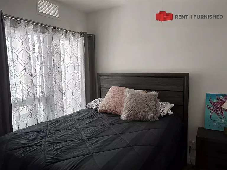 68 Smithe St #Penthouse 2010 — Photo 5