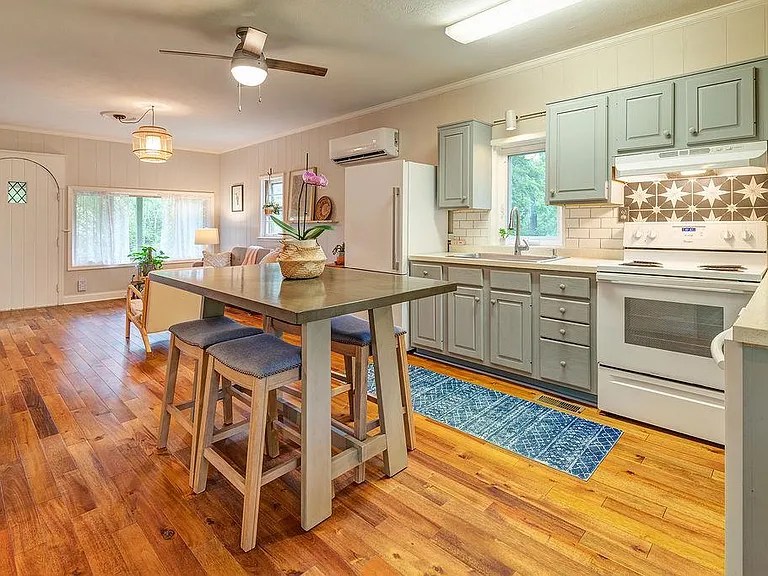 162 Upper Brush Creek Rd — Photo 7