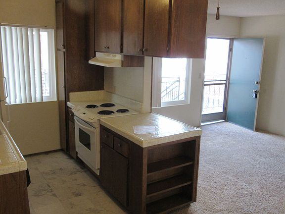 2nd image of 5030 Del Monte Ave APT 8