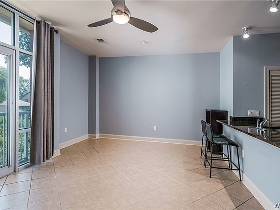 4th image of 1510 9th St Unit 219