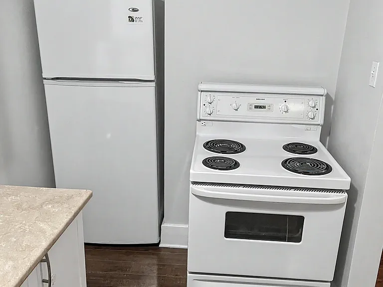 346 5th Ave #1 — Photo 3