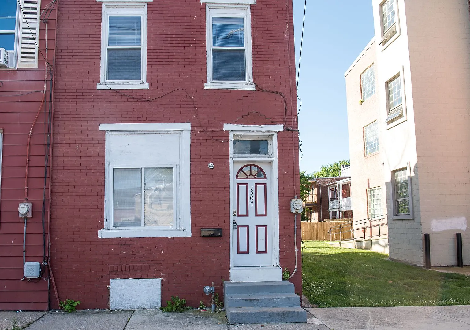 4 Bedroom on Muench — Photo 1