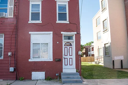 307 Muench St Photo 1