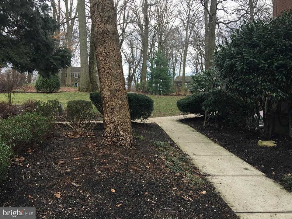 2nd image of 207 Walnut Hill Rd APT D1