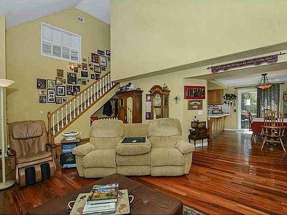 5th image of 26370 Spyglass Dr
