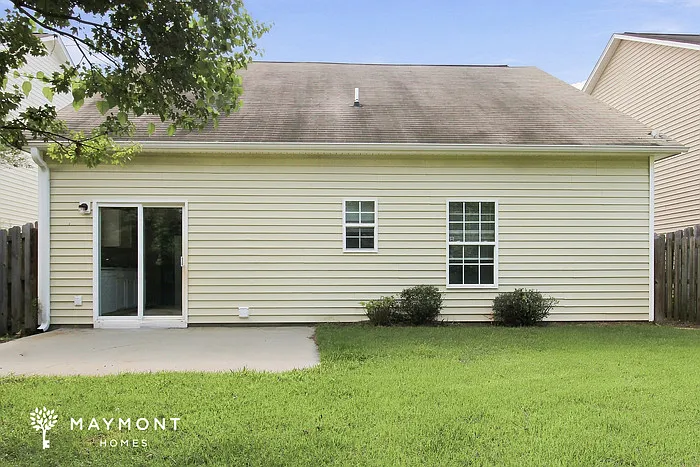 605 Green Pasture Ct — Photo 3