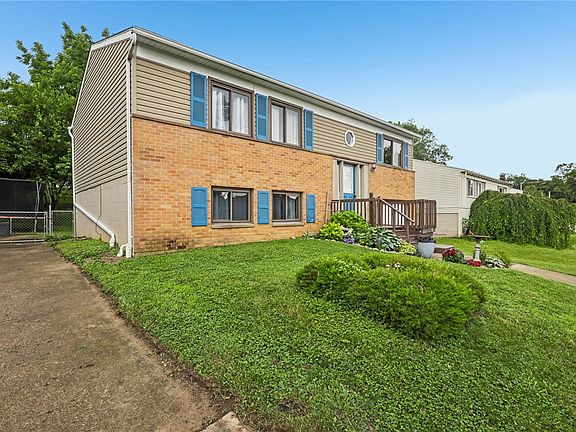 4th image of 336 Farnsworth Dr