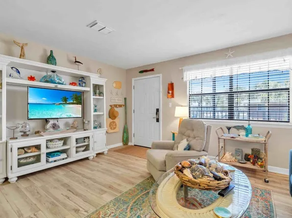 312 Bream Ave, Fort Walton Beach, FL