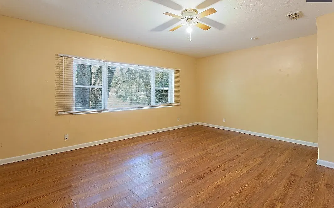 3 bed, 1222 sqft, $1,700 — Photo 4