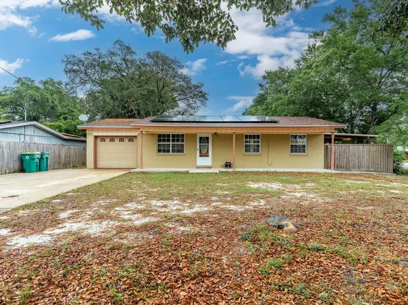 58 7th St, Shalimar, FL 32579